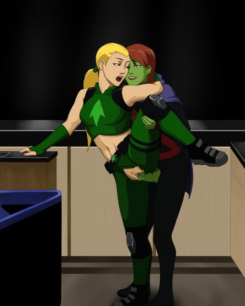 500px x 624px - Artemis really likes the fact that Megan can change some parts of her body  so they both could get some pleasure â€“ Young Justice Hentai